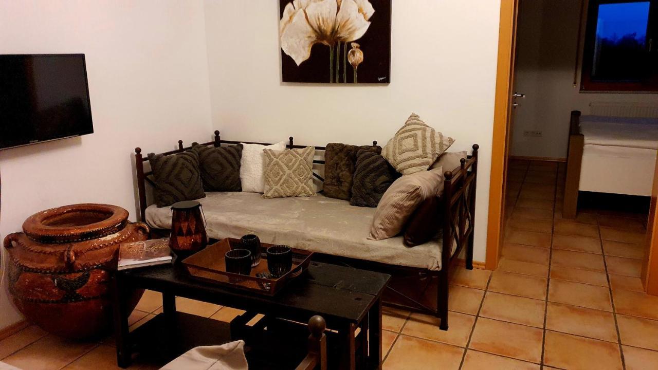 Апартаменты Wohnen Im Orientalischen Ambiente Harthausen  Экстерьер фото